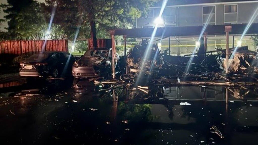 Overnight fire at San Jose housing complex damages more than 20 vehicles, carport — CBS Bay Area (KPIX), Denton Community news