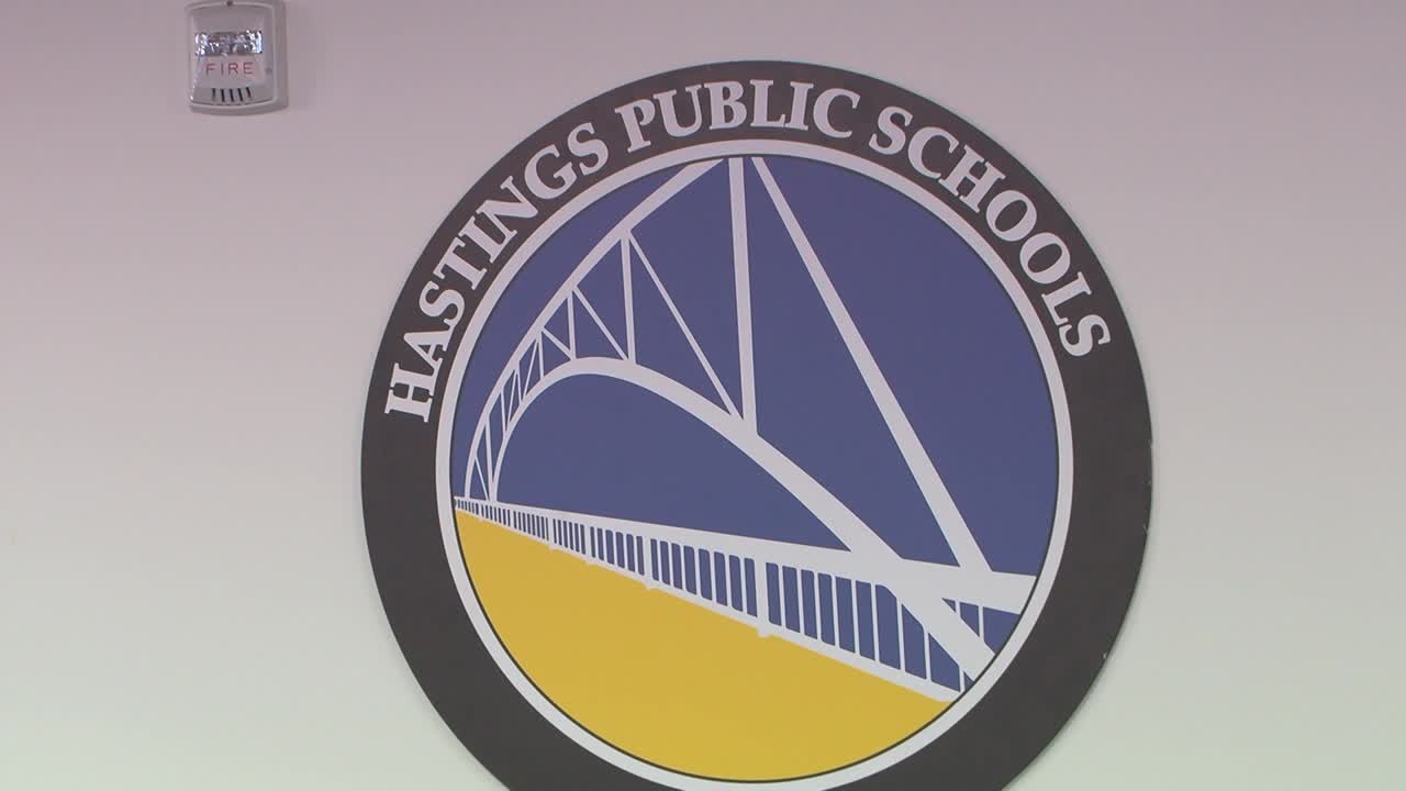 Hastings school officials discuss policy change on what’s allowed on school walls — KSTP 5 — Gopher, Denton Schools news