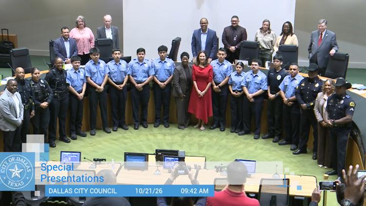 Council member 'surprised' to see Dallas Police spokesperson at city meeting while under criminal investigation — WFAA (Dallas-Fort Worth), Denton Community news