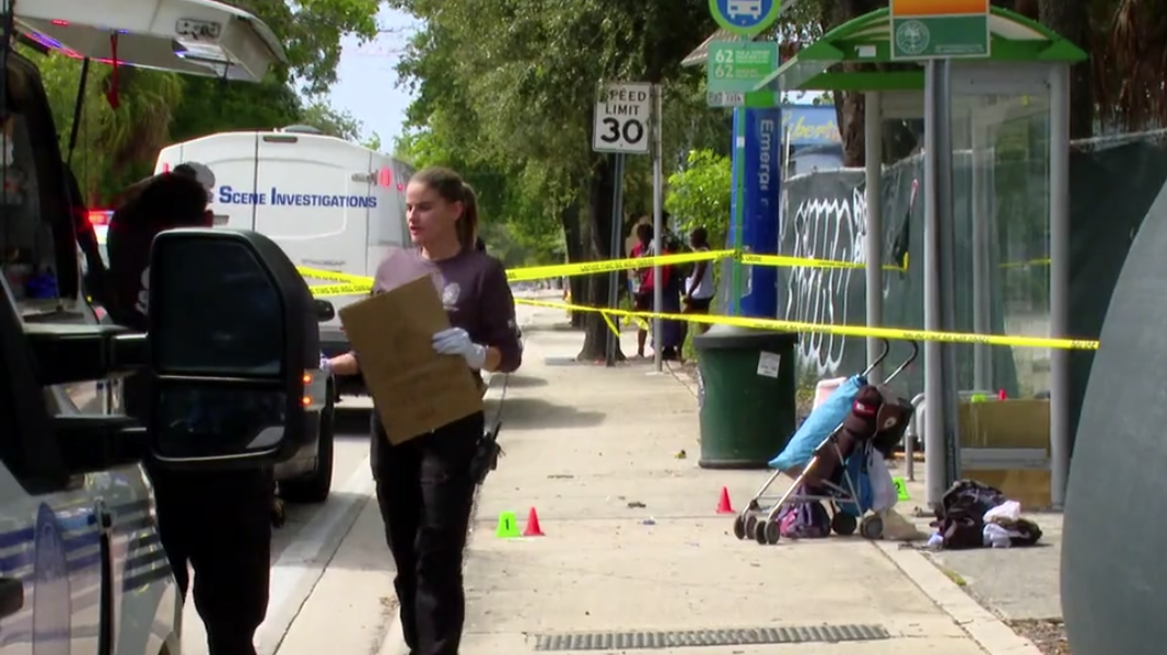Attacker, victim injured in stabbing at Miami bus stop — WSVN 7 Miami-Dade, Denton Community news